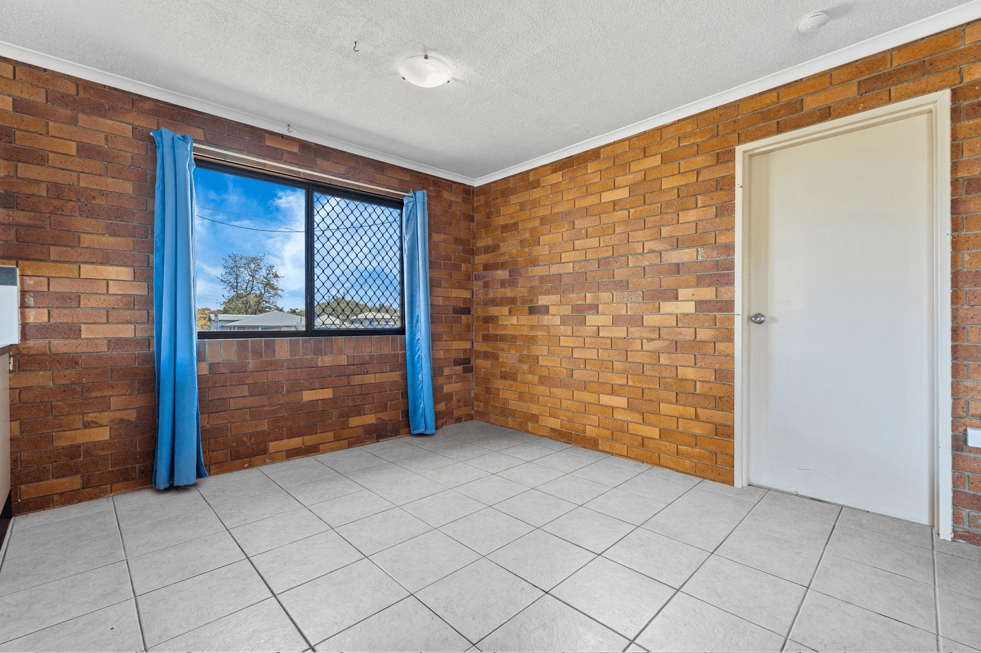 2/45 Lower King Street, CABOOLTURE, QLD 4510