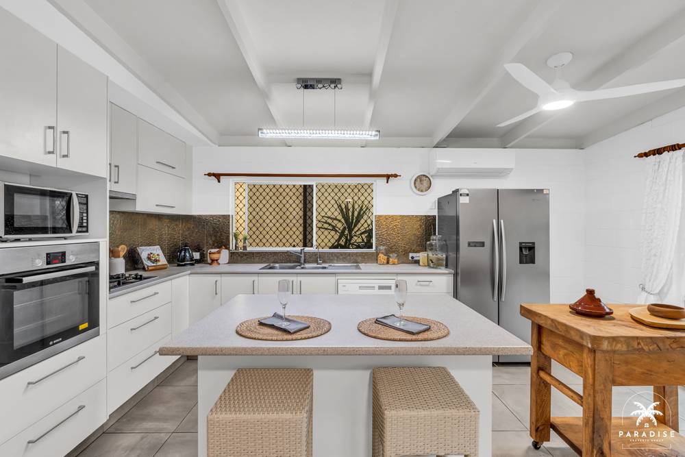 15 Golf Street, YORKEYS KNOB, QLD 4878