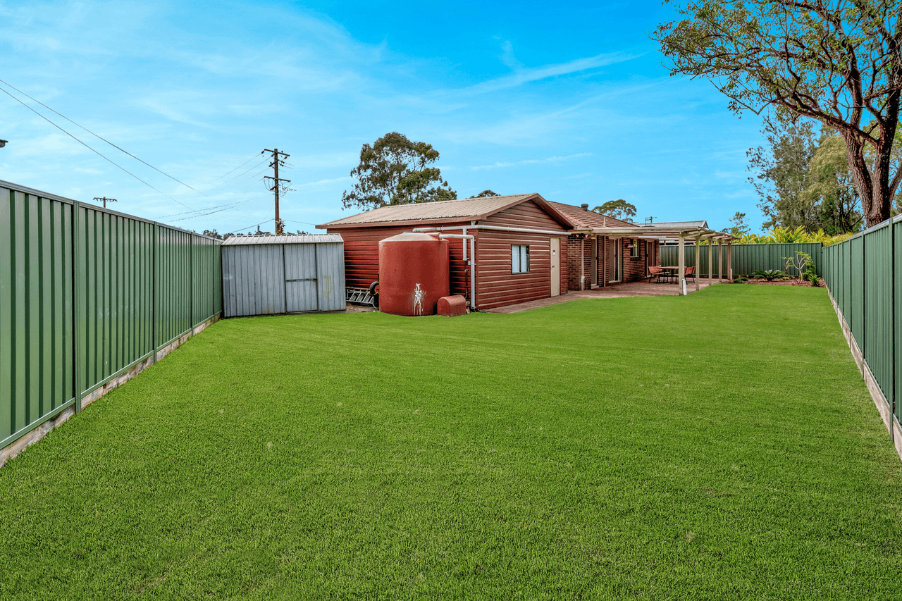 24 Aston Wilde Avenue, CHITTAWAY BAY, NSW 2261