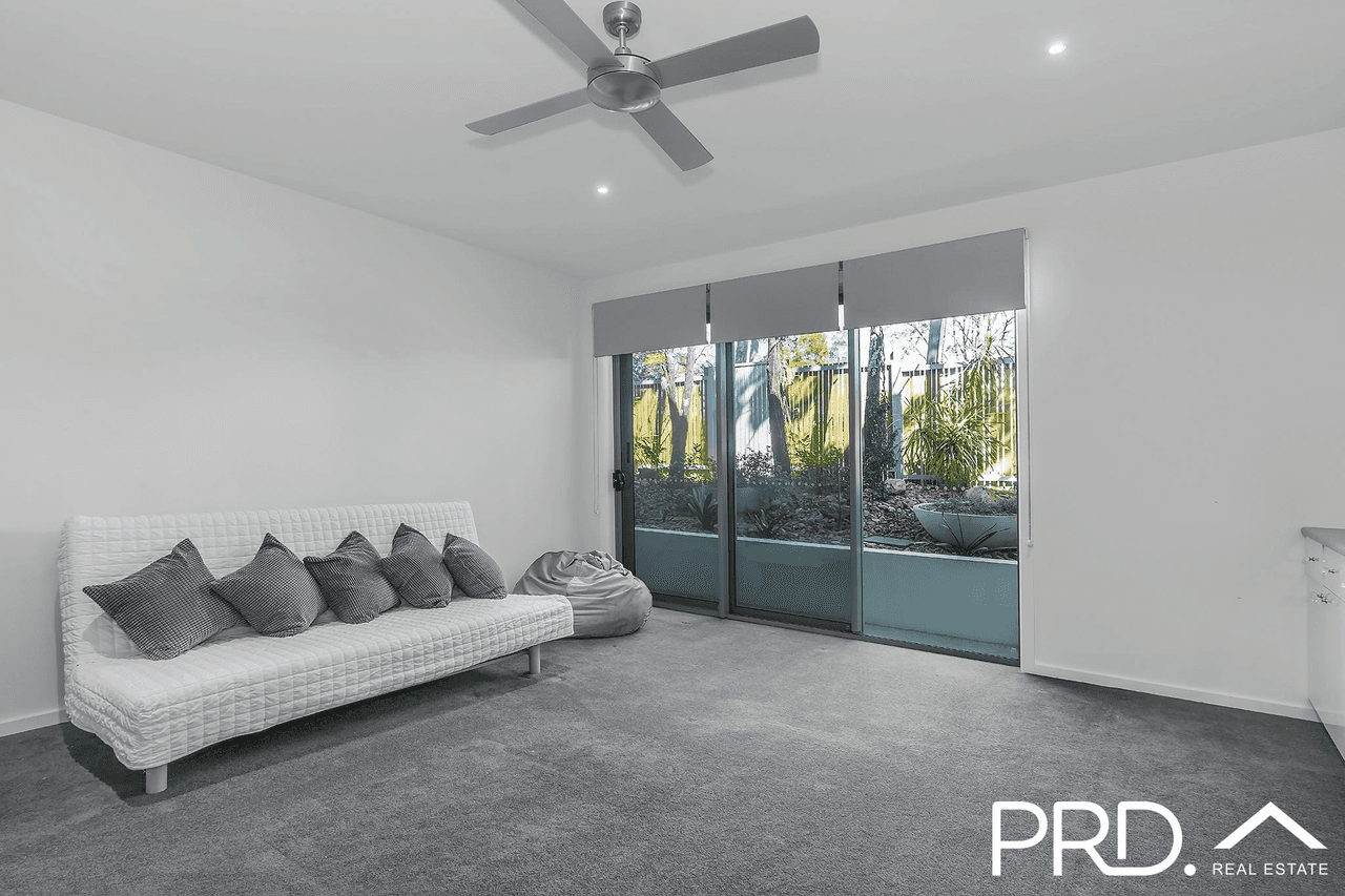 2/5 Egerton Street, SOUTHPORT, QLD 4215