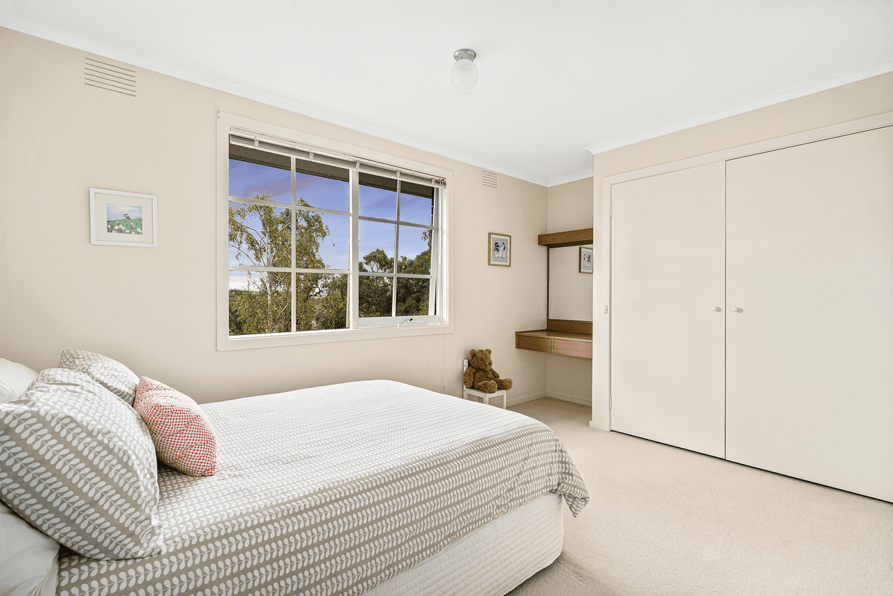 5 Kings Lynn Place, WHEELERS HILL, VIC 3150