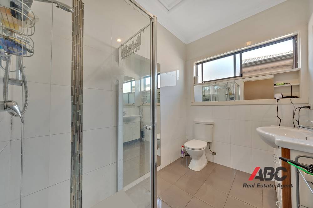 15 Glendenning Street, St Albans, VIC 3021