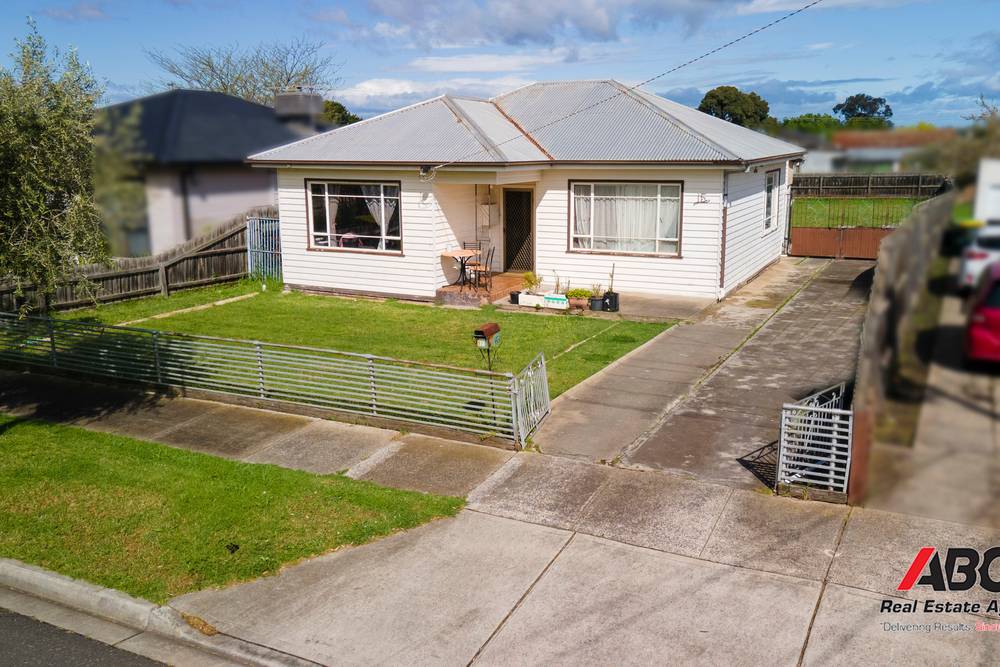 15 Glendenning Street, St Albans, VIC 3021