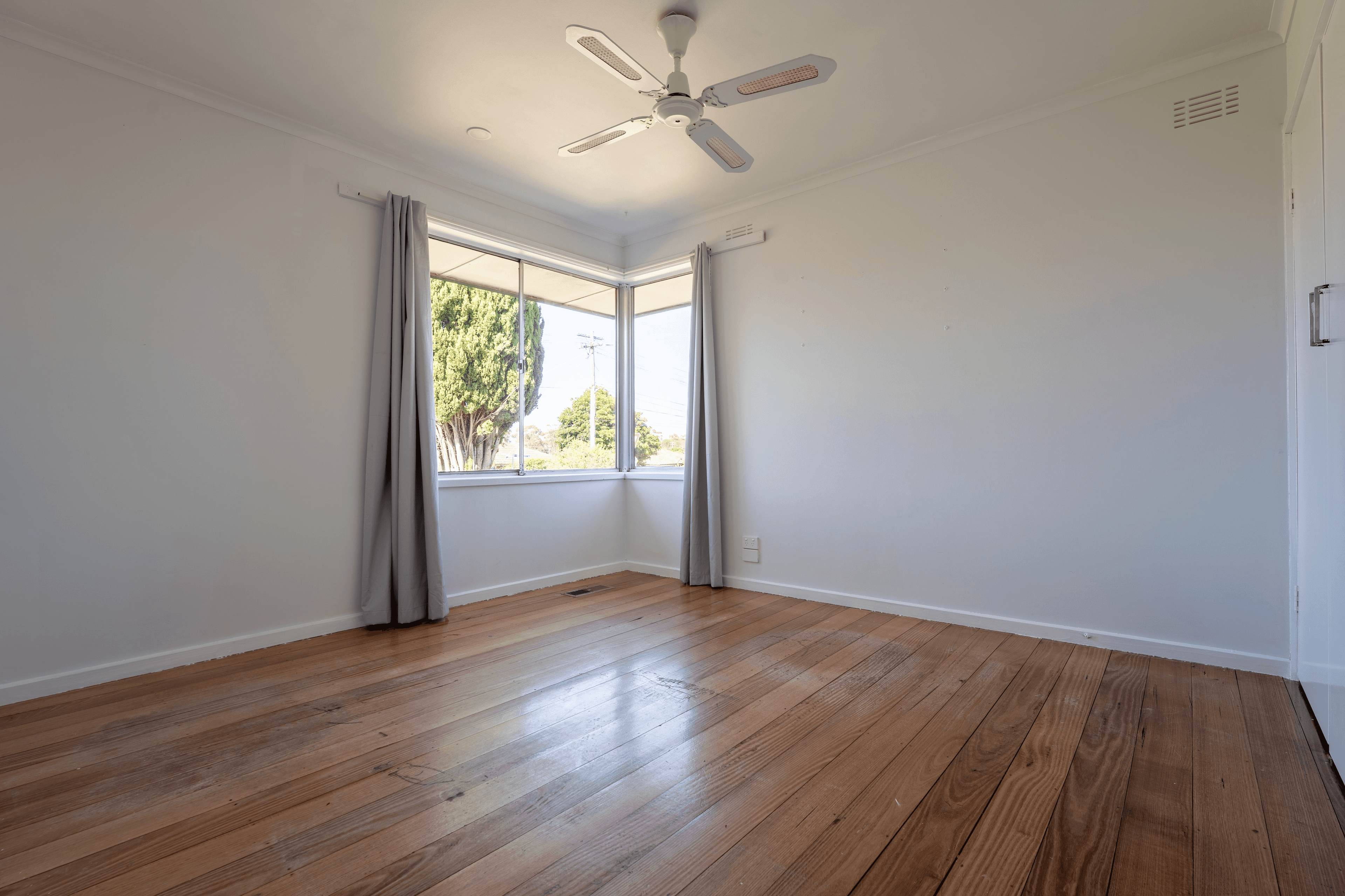 14 Oldershaw Road, Melton, VIC 3337
