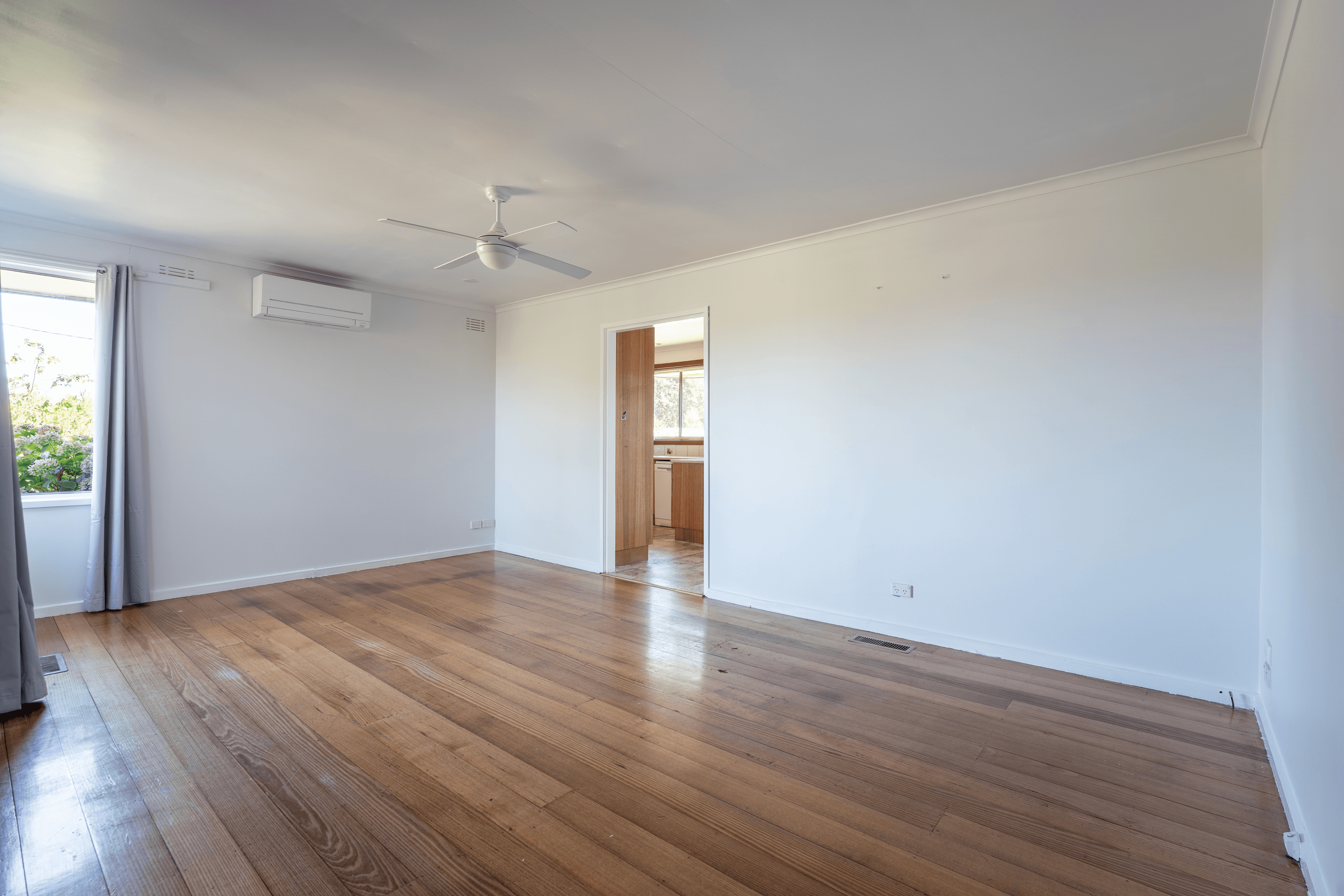 14 Oldershaw Road, Melton, VIC 3337
