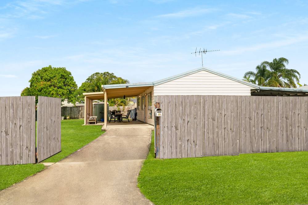 23 Sharon Drive, EAGLEBY, QLD 4207
