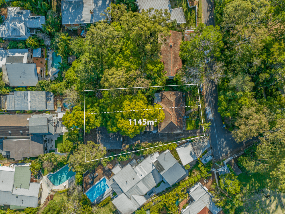 19 Lily Street, INDOOROOPILLY, QLD 4068
