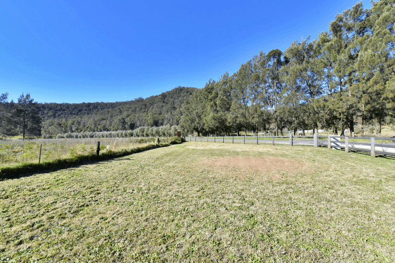 1882 Wollombi Road, Sweetmans Creek, NSW 2325