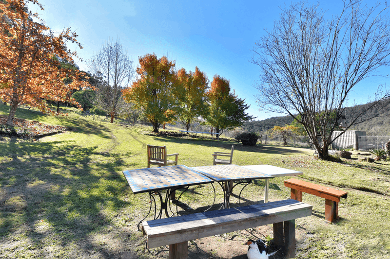 1882 Wollombi Road, Sweetmans Creek, NSW 2325