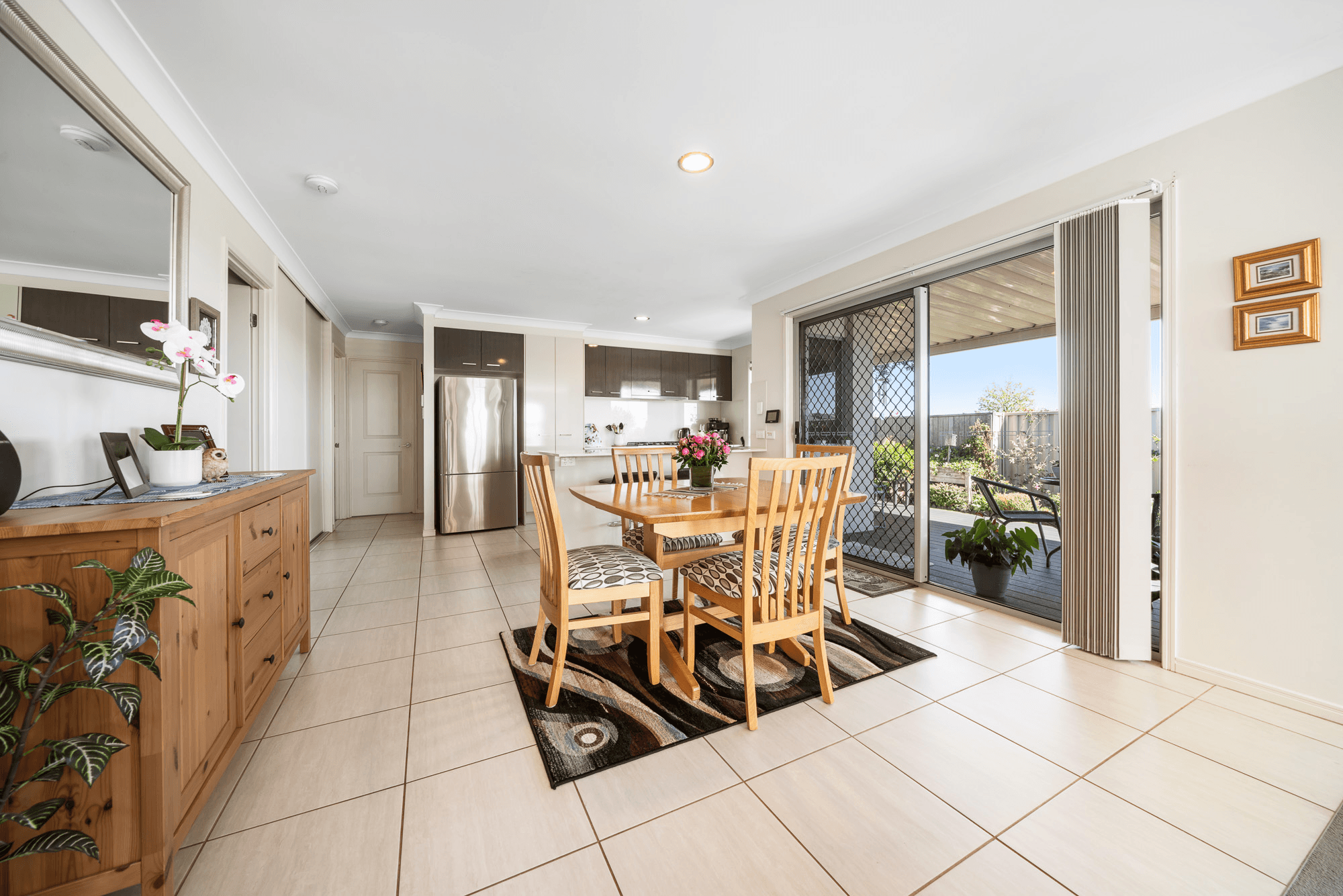 2/16 Argus Court, Middle Ridge, QLD 4350