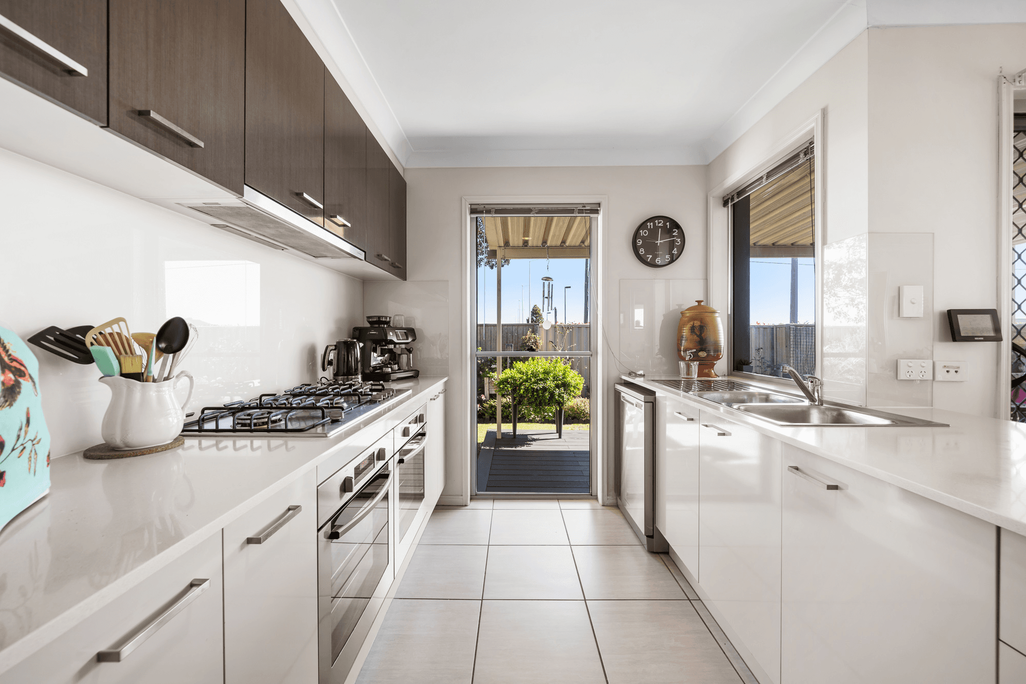 2/16 Argus Court, Middle Ridge, QLD 4350