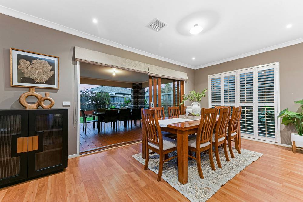 19 Clarendon Drive, Keysborough, VIC 3173