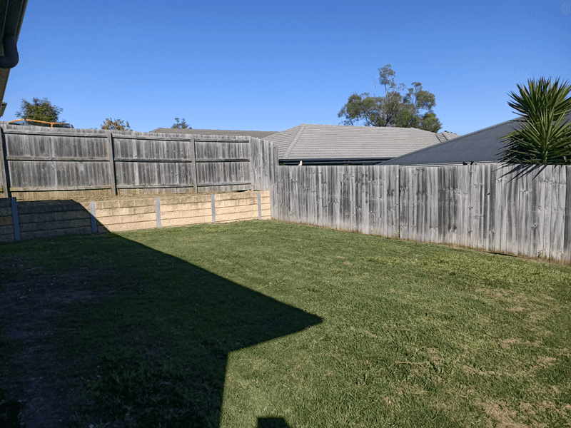 15 Nightshade Crescent, PIMPAMA, QLD 4209