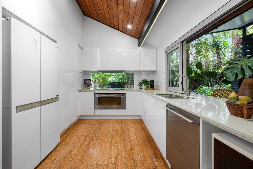61 Oberon Street, MORNINGSIDE, QLD 4170
