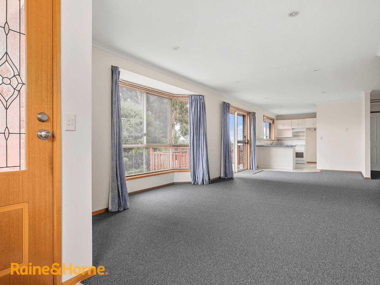 9 Sandra Drive, BLACKMANS BAY, TAS 7052