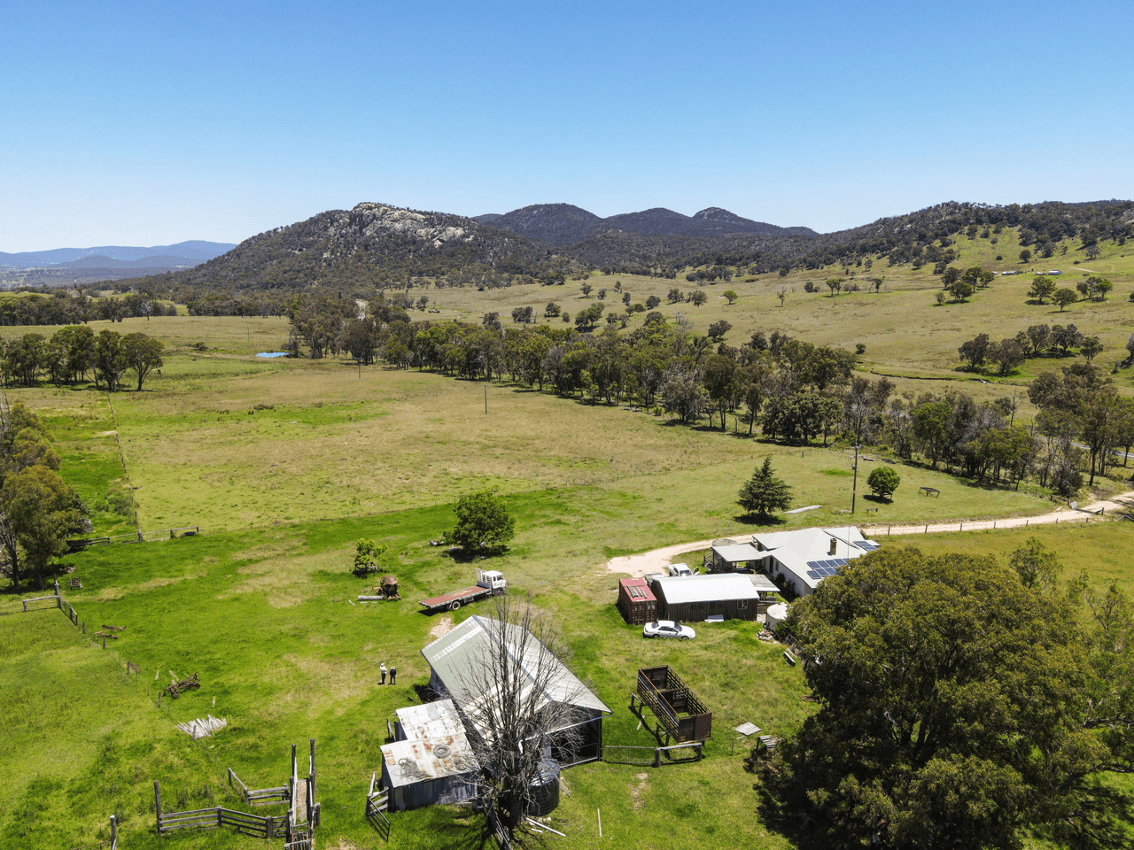 8038 New England Highway, TENTERFIELD, NSW 2372