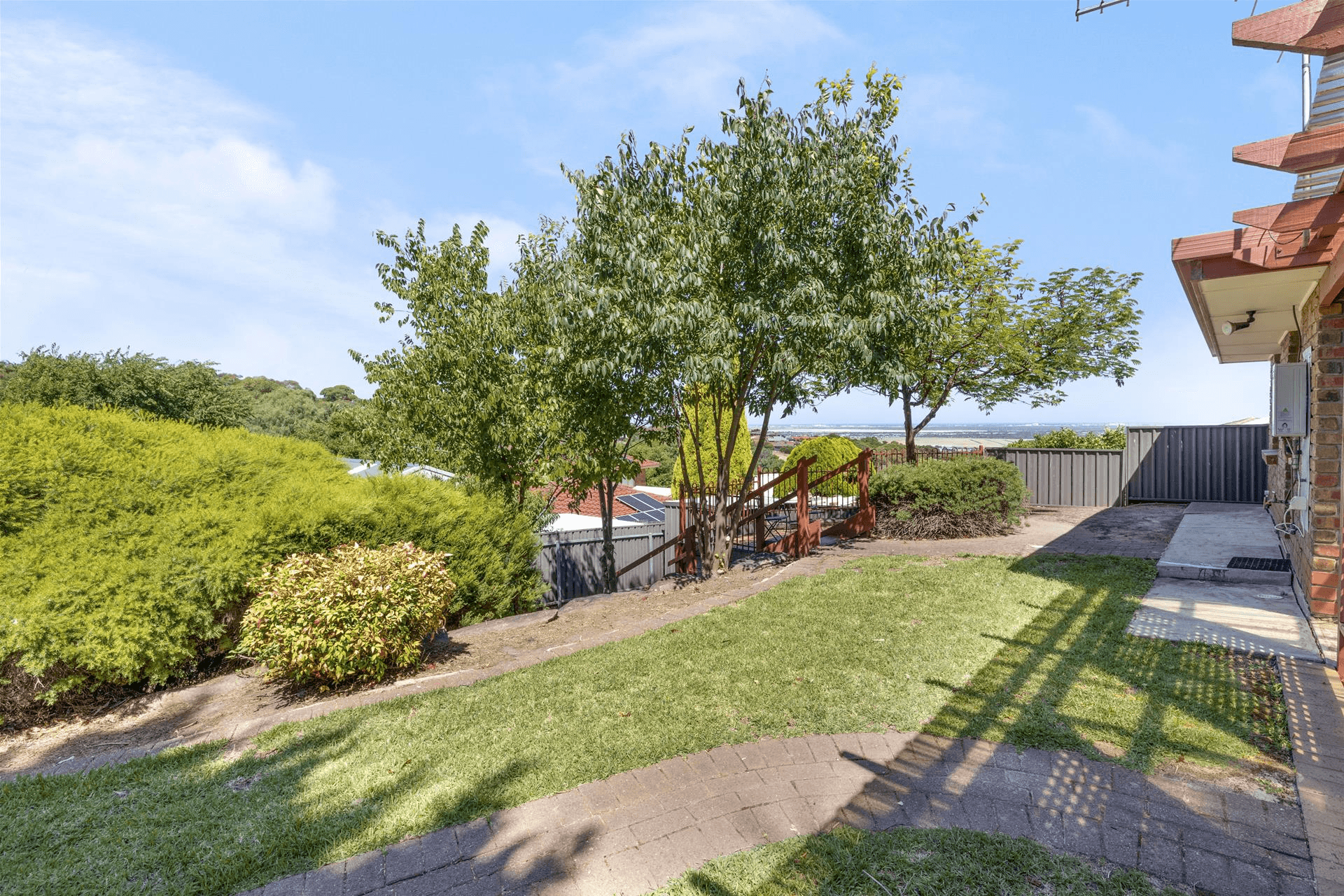 5 Grasslands Court, Wynn Vale, SA 5127