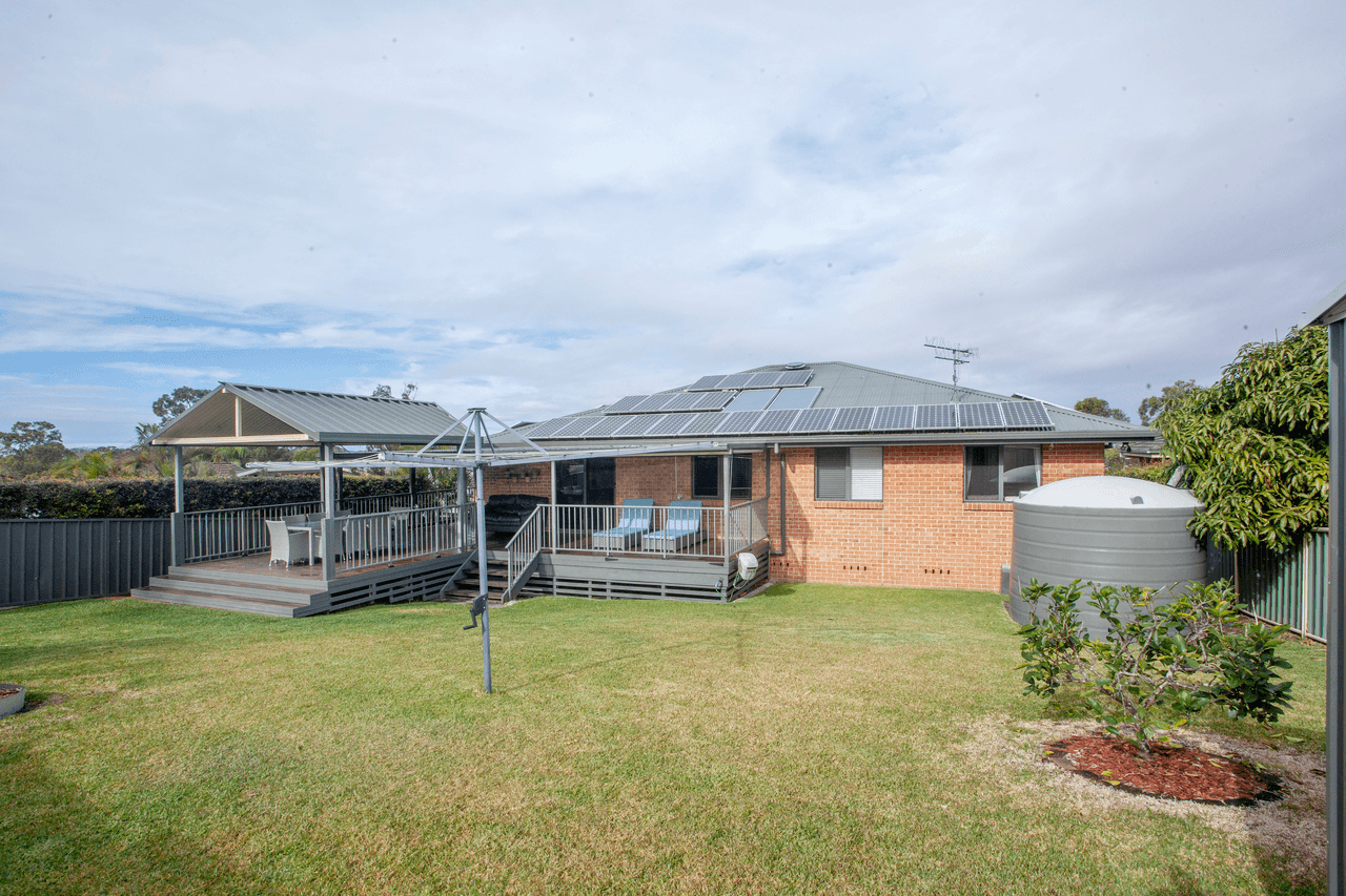 18 Killawarra Drive, TAREE, NSW 2430