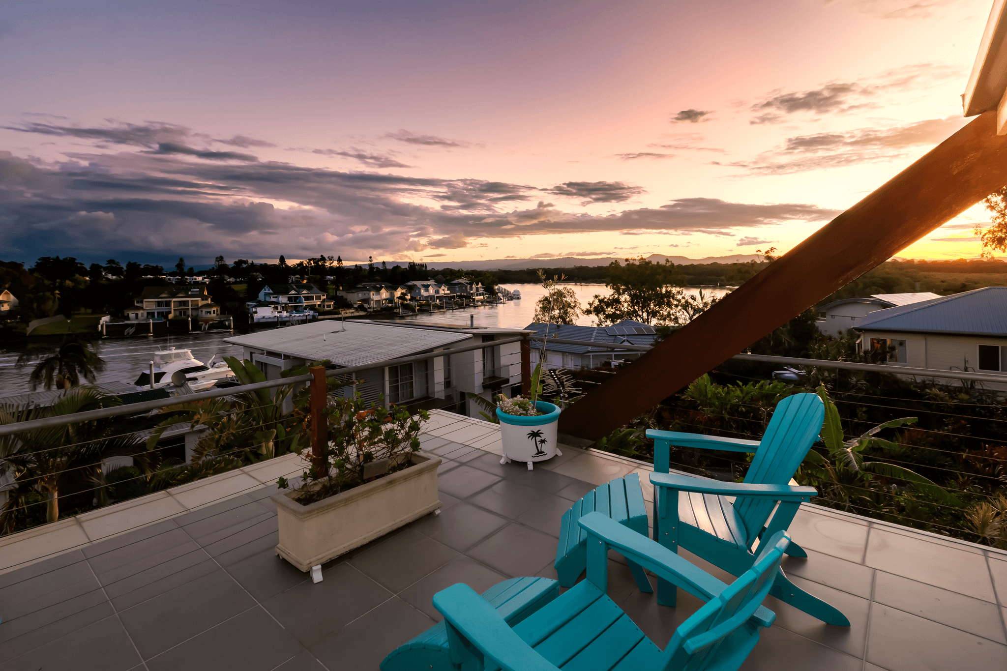 25 Lachlan Dr, COOMERA WATERS, QLD 4209