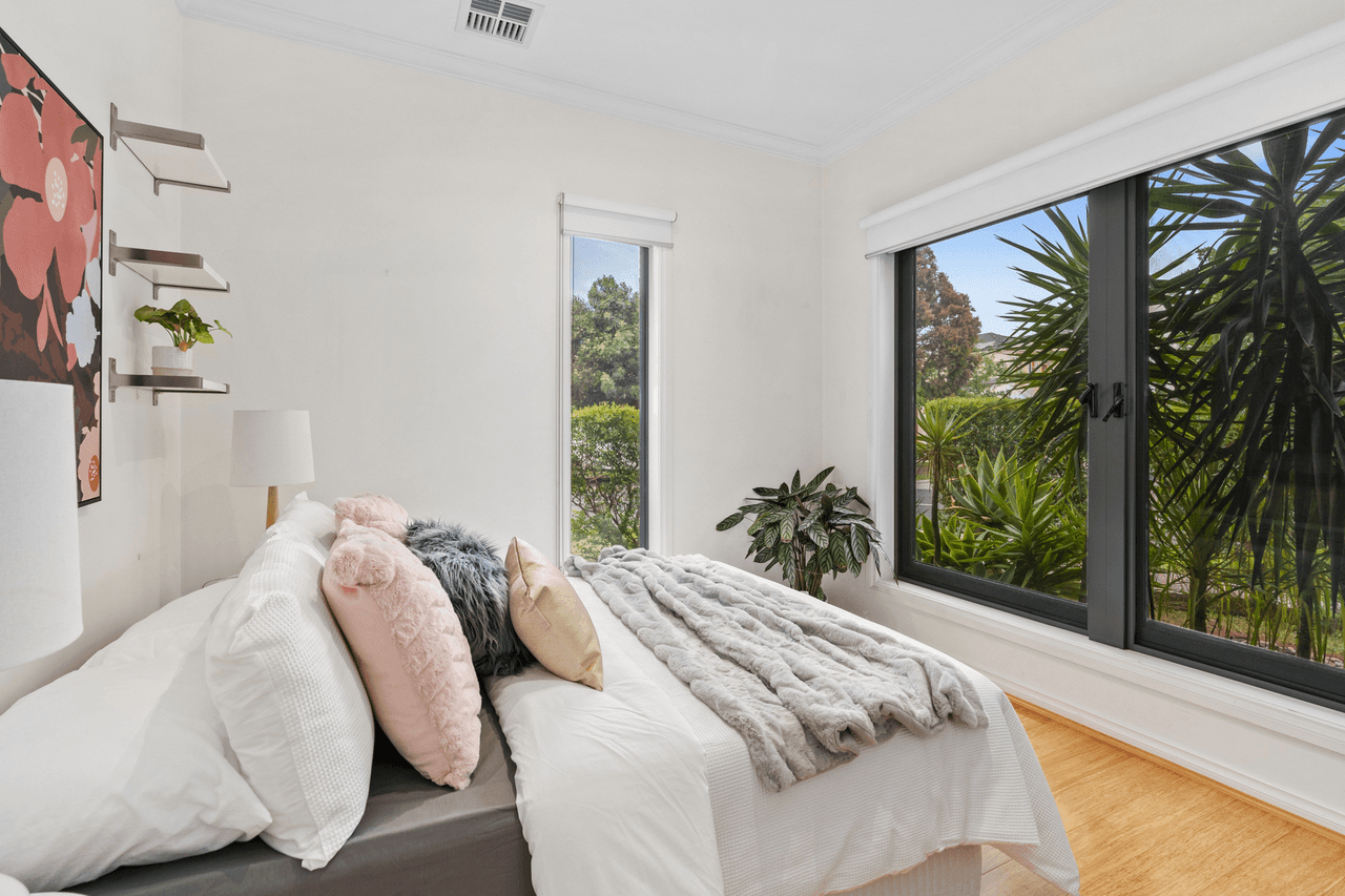 30 Parkhaven Avenue, Kingsbury, VIC 3083