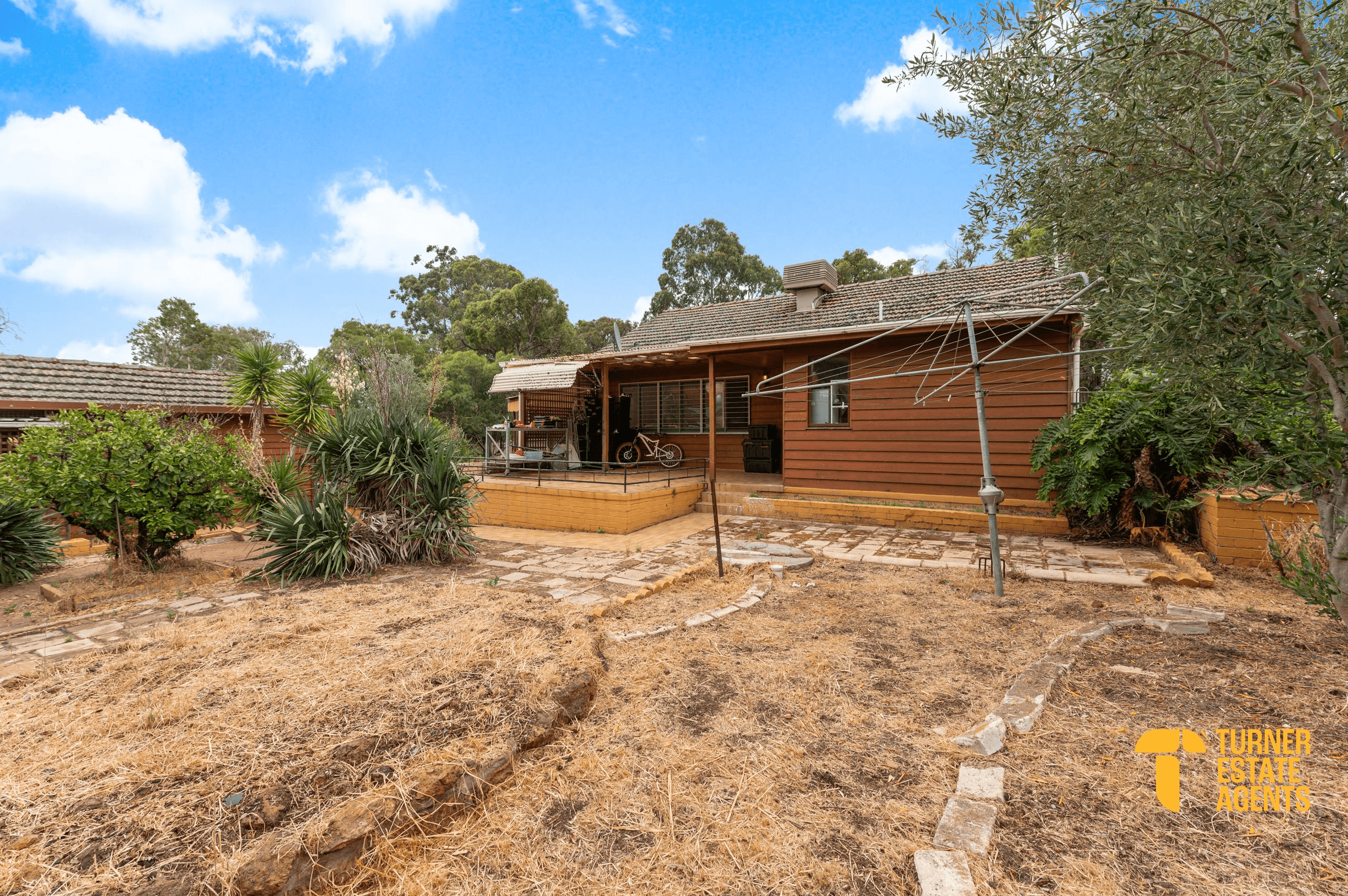 57 Lesmurdie Road East, WALLISTON, WA 6076