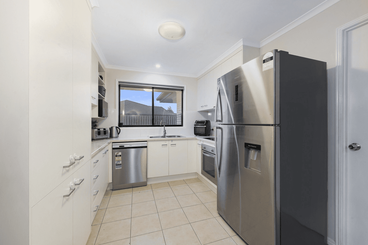 51 Robina Drive, AVOCA, QLD 4670