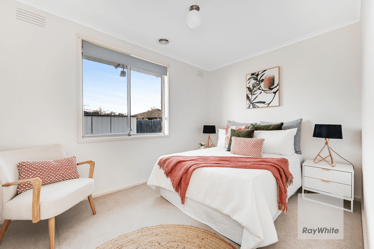 21 Barrington Crescent, GLADSTONE PARK, VIC 3043