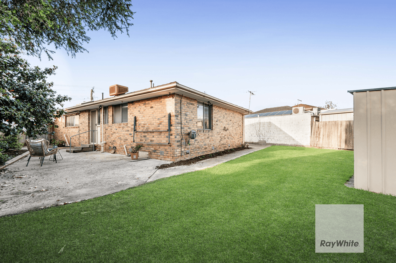 21 Barrington Crescent, GLADSTONE PARK, VIC 3043