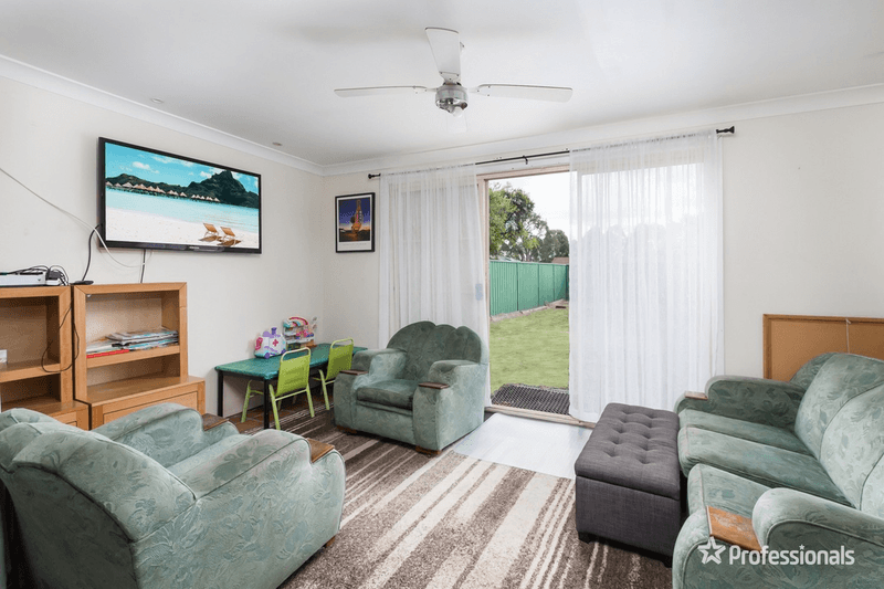 1 Maroni Place, St Clair, NSW 2759