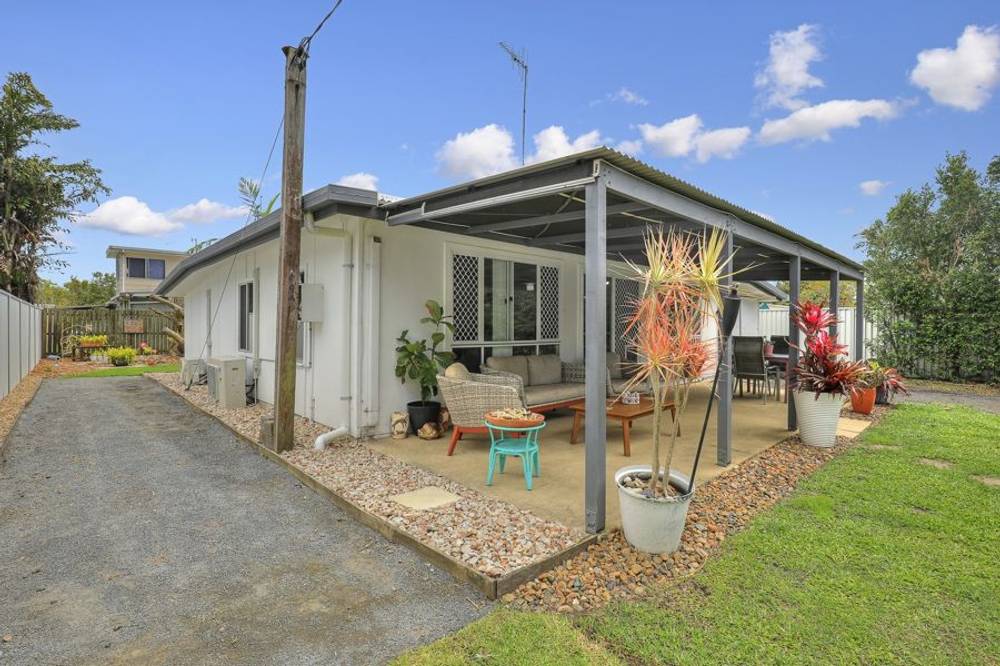 43 Mcintosh Avenue, ELLIOTT HEADS, QLD 4670