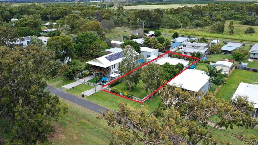 43 Mcintosh Avenue, ELLIOTT HEADS, QLD 4670
