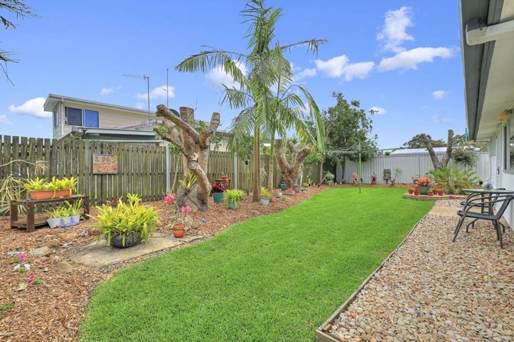 43 Mcintosh Avenue, ELLIOTT HEADS, QLD 4670
