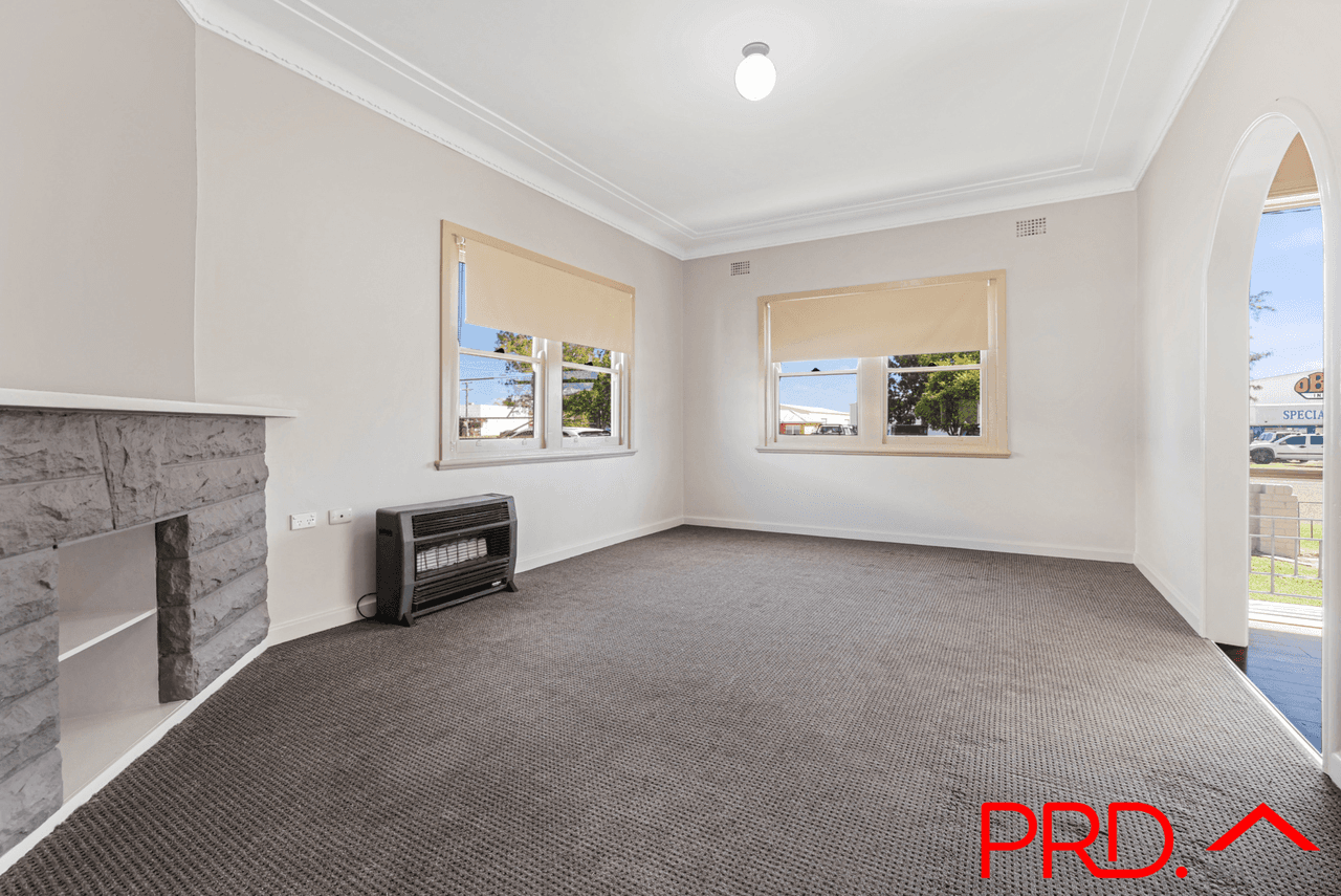 42 Gunnedah Road, TAMWORTH, NSW 2340