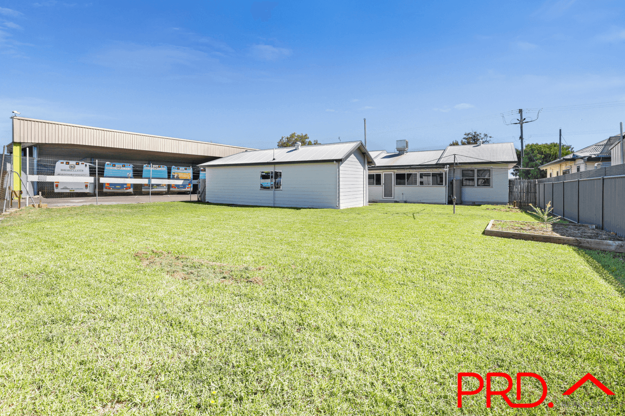 42 Gunnedah Road, TAMWORTH, NSW 2340