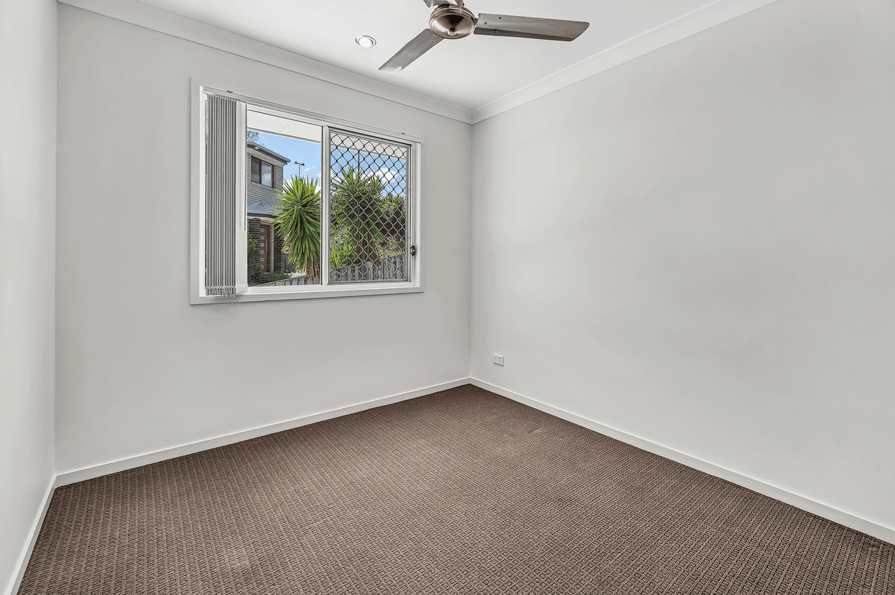 1/112 Wunburra Circle, PACIFIC PINES, QLD 4211