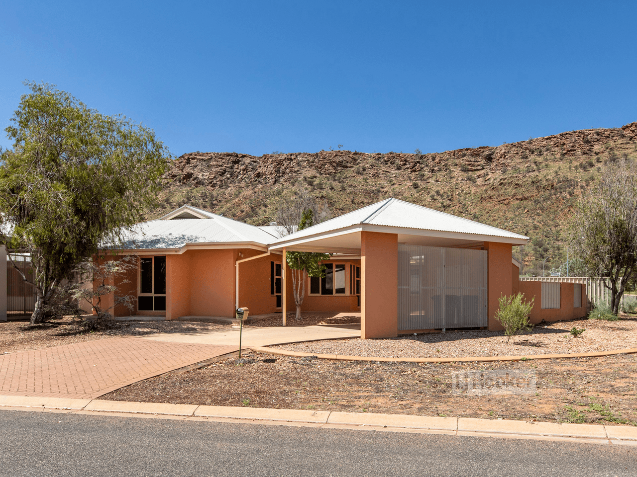 14 Clough Place, MOUNT JOHNS, NT 0874