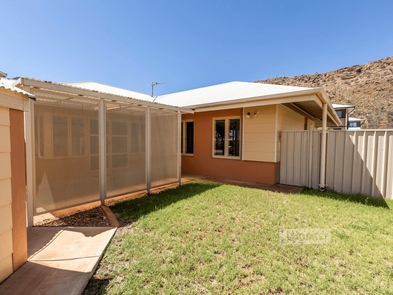 14 Clough Place, MOUNT JOHNS, NT 0874