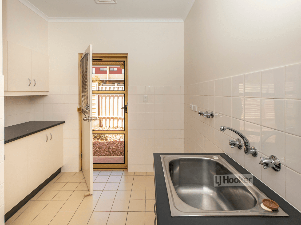 14 Clough Place, MOUNT JOHNS, NT 0874