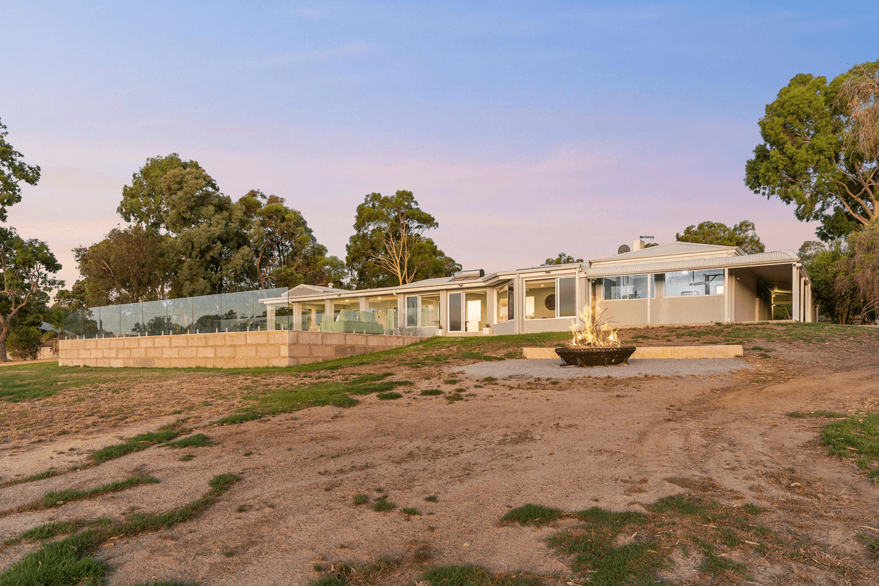 35 John Farrant Drive, GOOSEBERRY HILL, WA 6076