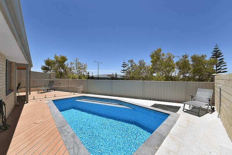 6 Clew Way, Jindalee, WA 6036