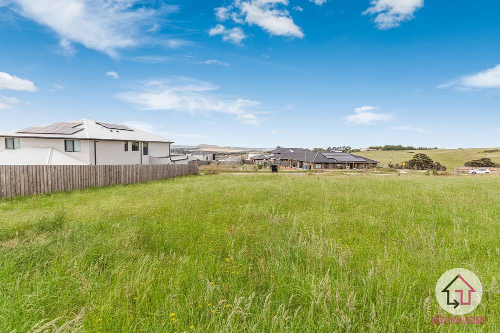 49 Daffodil Crescent, WALLAN, VIC 3756