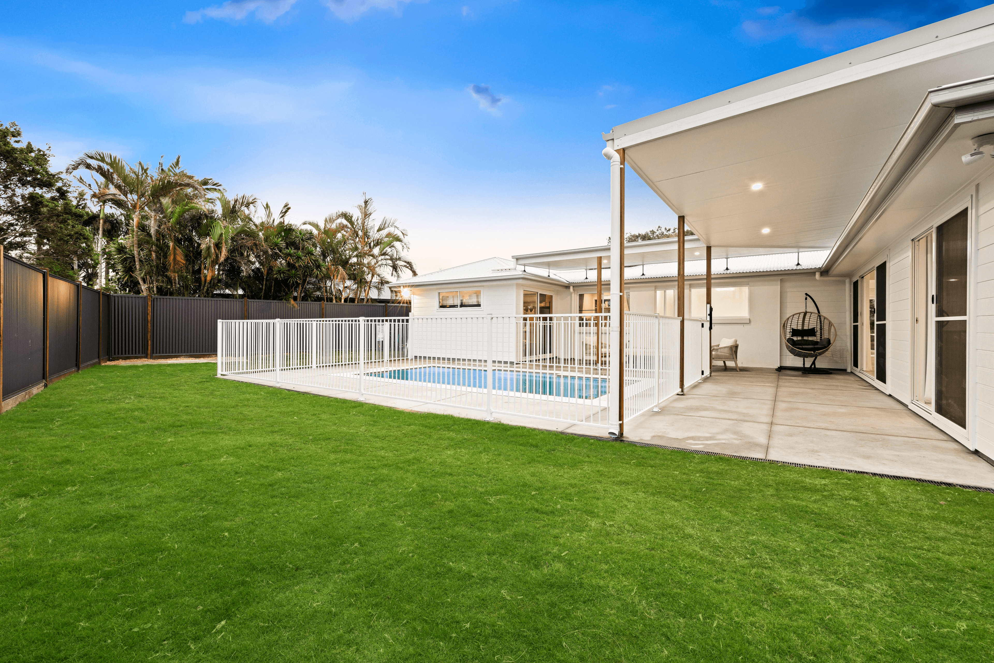 24 Pheasant Street, Parrearra, QLD 4575