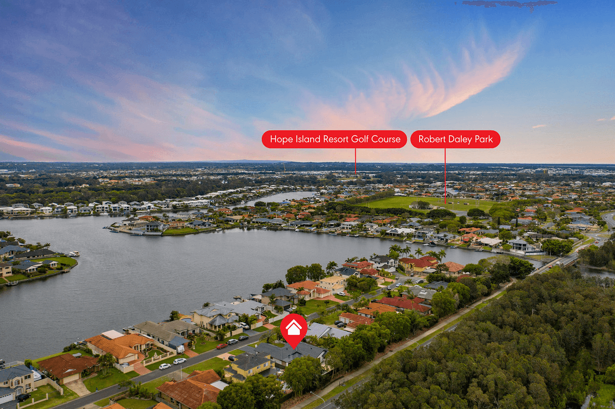 45 Lakeshore Drive, HELENSVALE, QLD 4212