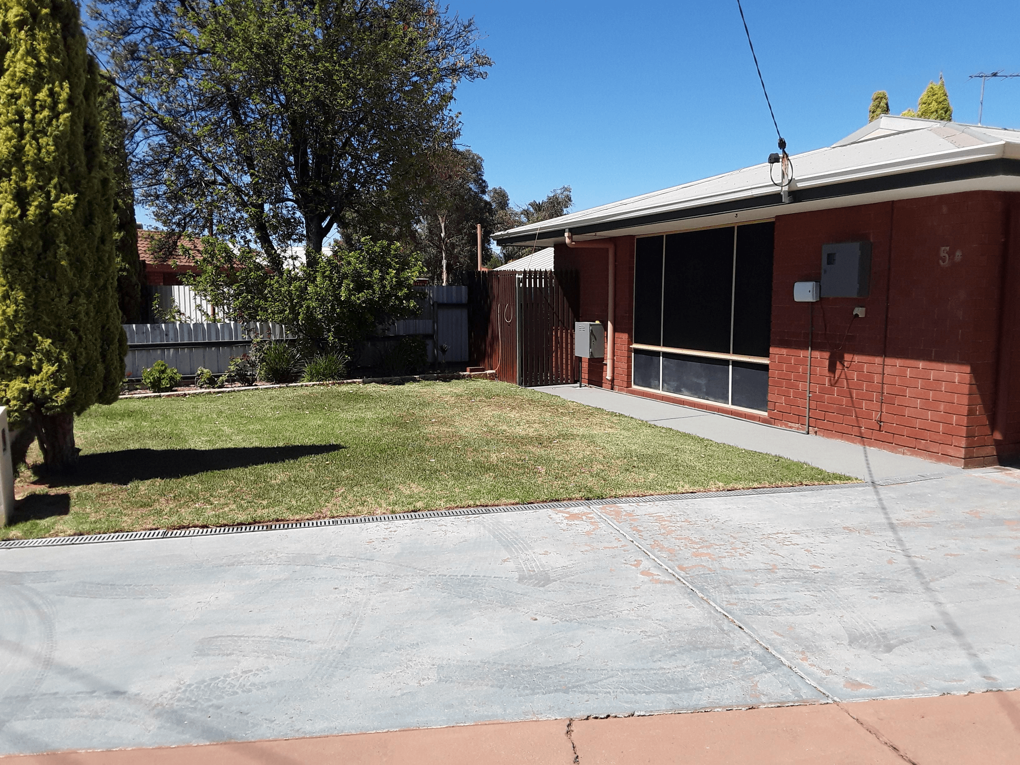 5A ECCLES PLACE, HANNANS, WA 6430