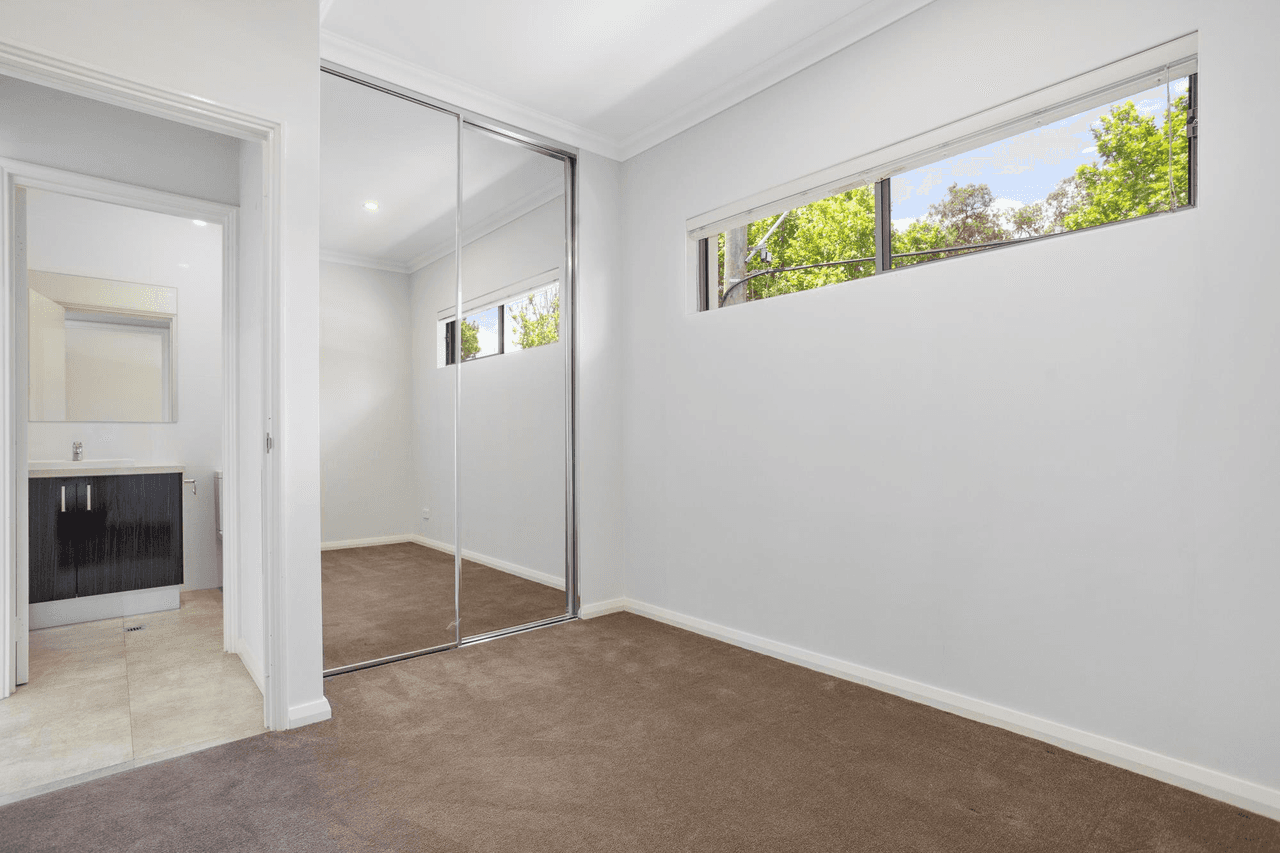 6/2 Croesus Street, MORLEY, WA 6062