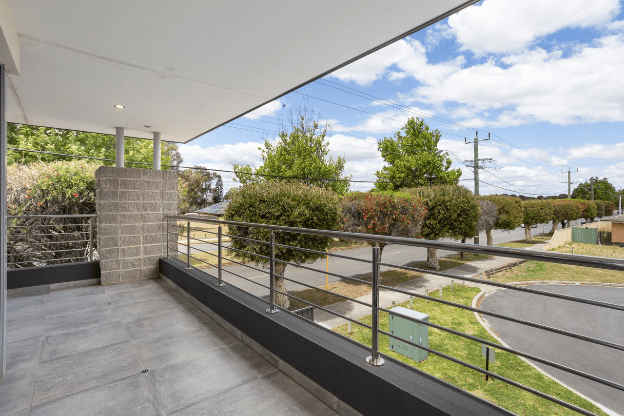 6/2 Croesus Street, MORLEY, WA 6062