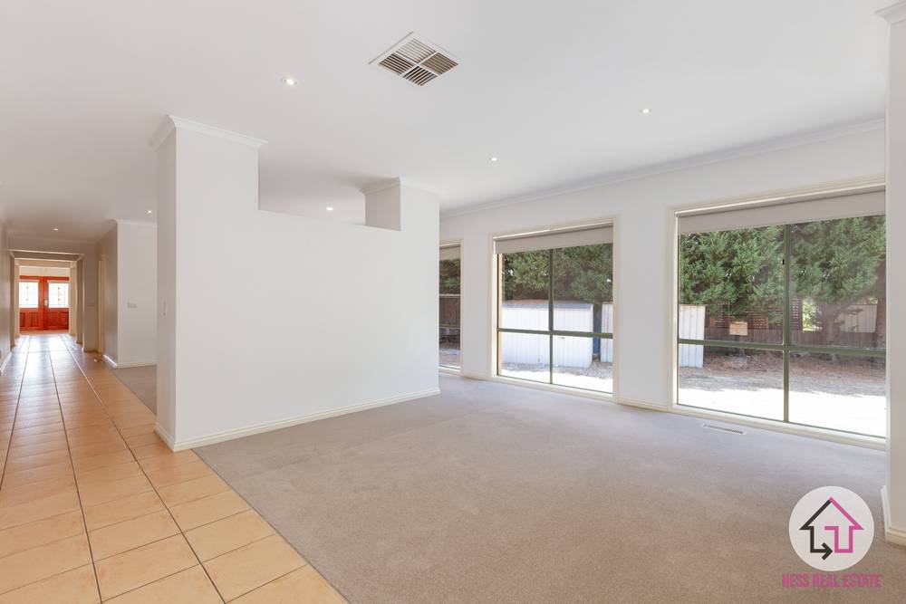 45 Augusta Way, HIDDEN VALLEY, VIC 3756