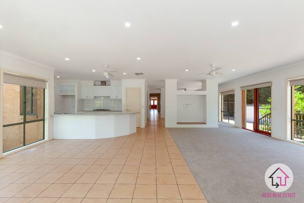 45 Augusta Way, HIDDEN VALLEY, VIC 3756