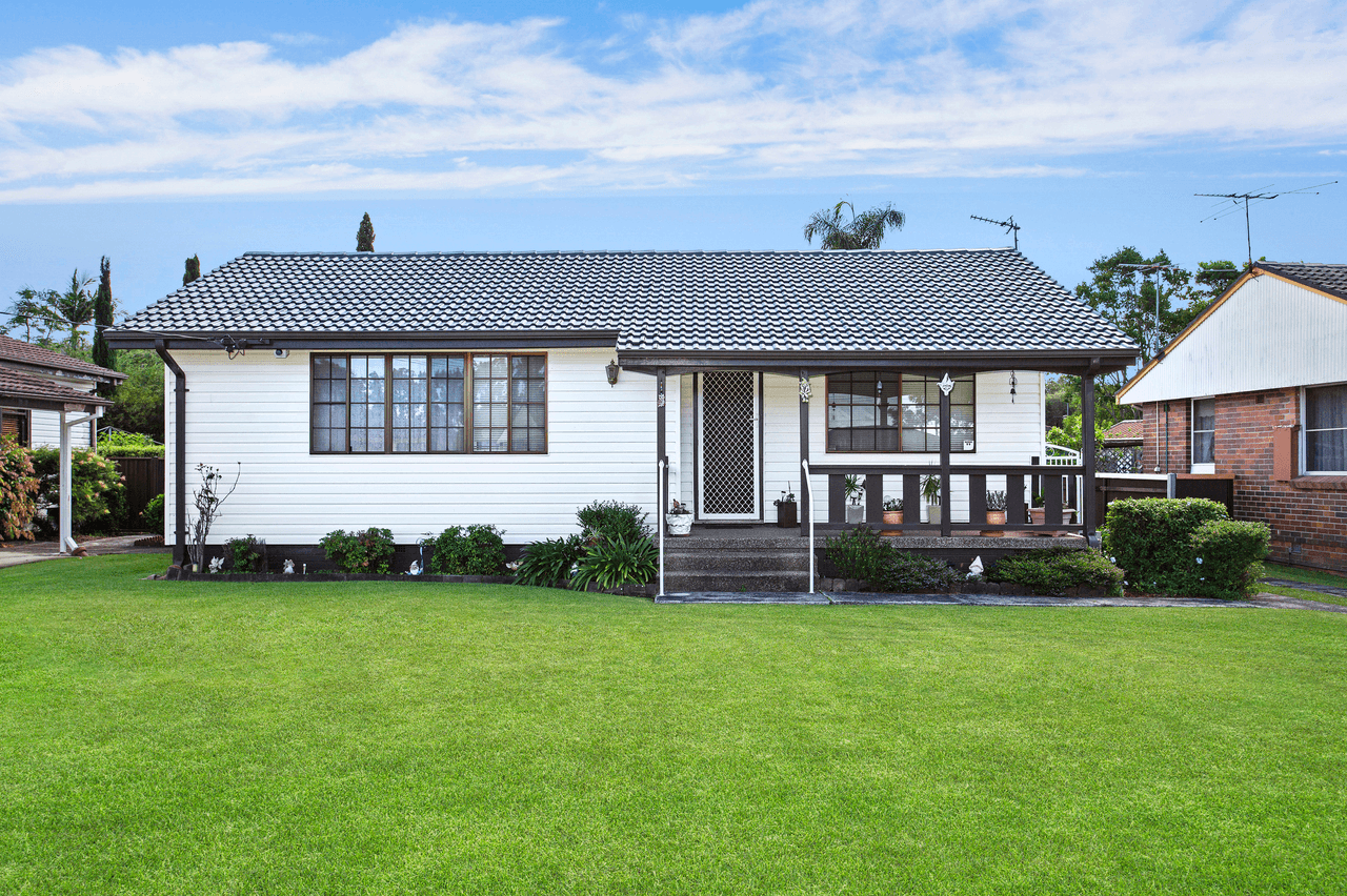 24 Caloola Avenue, Koonawarra, NSW 2530