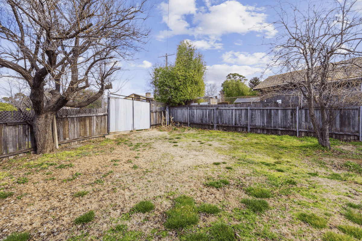 21 Baroona Avenue, Cooma, NSW 2630